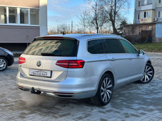 Volkswagen Passat foto 2