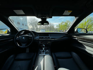 BMW 7 Series foto 7