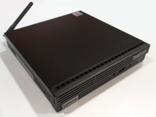 Lenovo ThinkCentre M70q // i5-10Gen // nvme 256Gb //16Gb