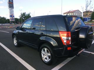 Suzuki Grand Vitara foto 2