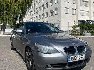 BMW 5 Series foto 1