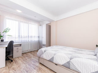 Apartament cu 2 camere, 70 m², Buiucani, Chișinău foto 7