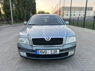 Skoda Octavia foto 2