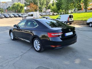 Skoda Superb foto 7