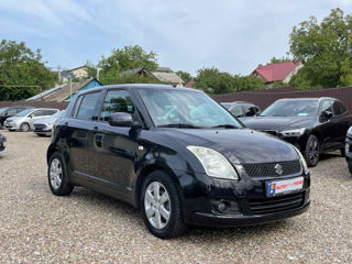 Suzuki Swift foto 2