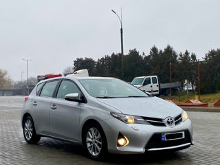 Toyota Auris foto 2