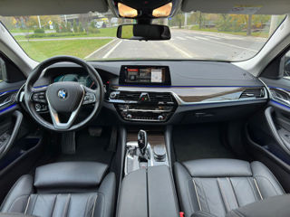 BMW 5 Series foto 8