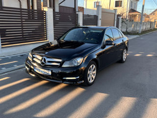 Mercedes C-Class foto 4