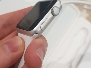 Apple watch sport 38mm- silver aluminum case, white band - urgent foto 2