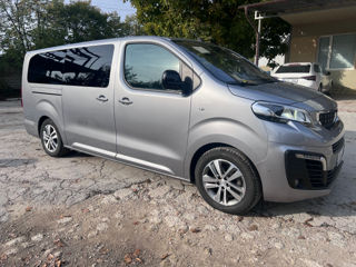 Peugeot Traveller foto 2