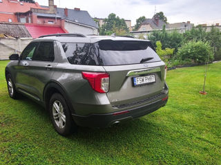 Ford Explorer foto 8