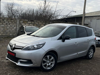 Renault Grand Scenic foto 2