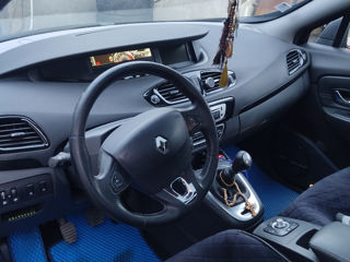 Renault Grand Scenic foto 3