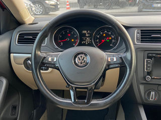 Volkswagen Jetta foto 12