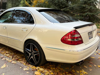 Mercedes E-Class foto 13