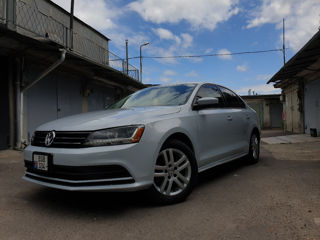 Volkswagen Jetta foto 1