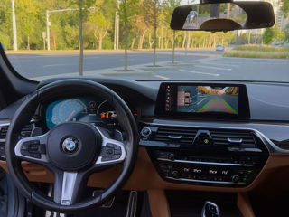 BMW 5 Series foto 4