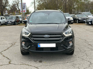 Ford Kuga foto 2