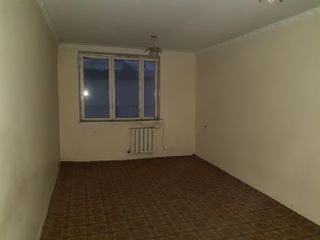 Apartament cu 2 camere, 36 m², Centru, Comrat foto 2