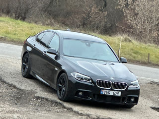 BMW 5 Series foto 1