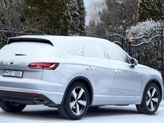 Volkswagen Touareg foto 7