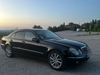 Mercedes E-Class foto 4