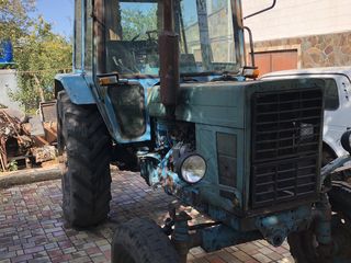 Se vinde tractor Mtz 80 foto 3