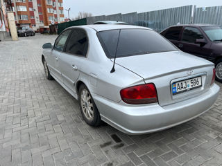 Hyundai Sonata foto 4