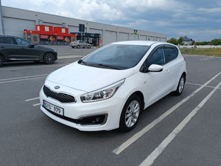 KIA Ceed foto 2