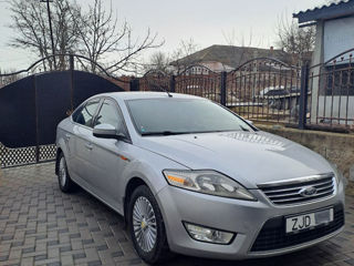 Ford Mondeo foto 2