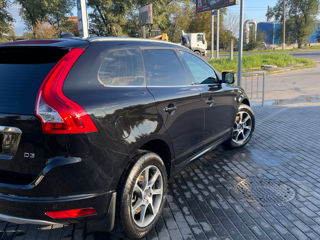 Volvo XC60 foto 2