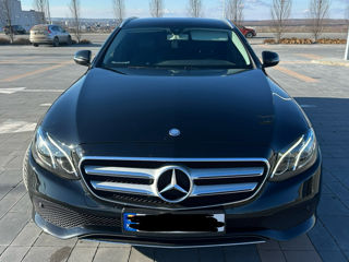 Mercedes E-Class foto 6