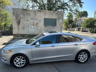 Ford Fusion foto 3