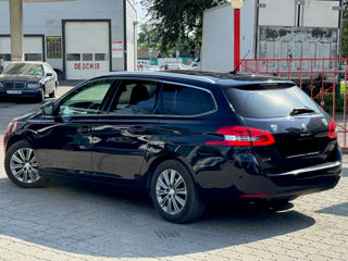 Peugeot 308 foto 4