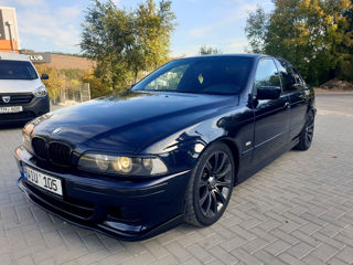 BMW 5 Series foto 6