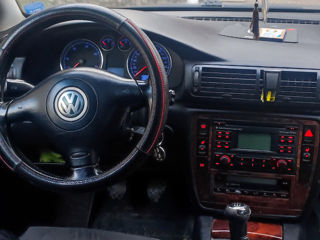 Volkswagen Passat foto 2