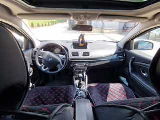 Renault Megane фото 0