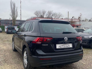 Volkswagen Tiguan foto 4