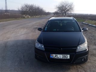 Opel Astra foto 1