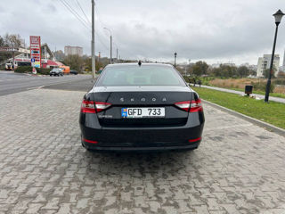 Skoda Superb foto 4