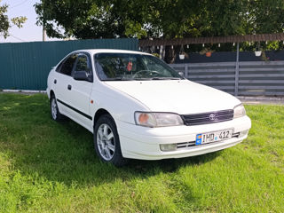 Toyota Carina foto 6