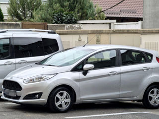 Ford Fiesta foto 3