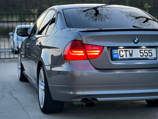 BMW 3 Series foto 6