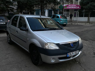 Dacia Logan foto 4