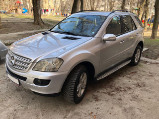 Mercedes M-Class foto 3