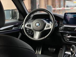 BMW 5 Series foto 14