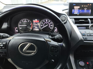 Lexus NX Series foto 8