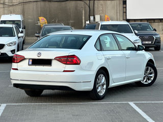 Volkswagen Passat foto 4