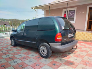 Dodge Ram Van foto 2