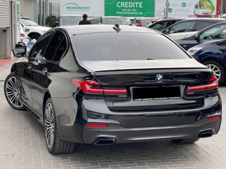 BMW 5 Series foto 4